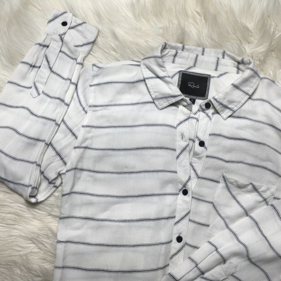 Rails Women White Blue striped Long Sleeve Button - Picture 5 of 8